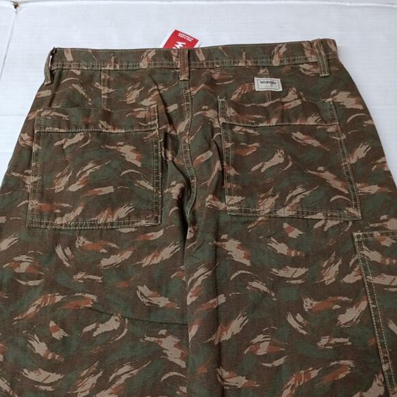 Wrangler Utility Double Knee Pants Men's Size 32x30 Micro Brush Camo Relaxed - Picture 7 of 7